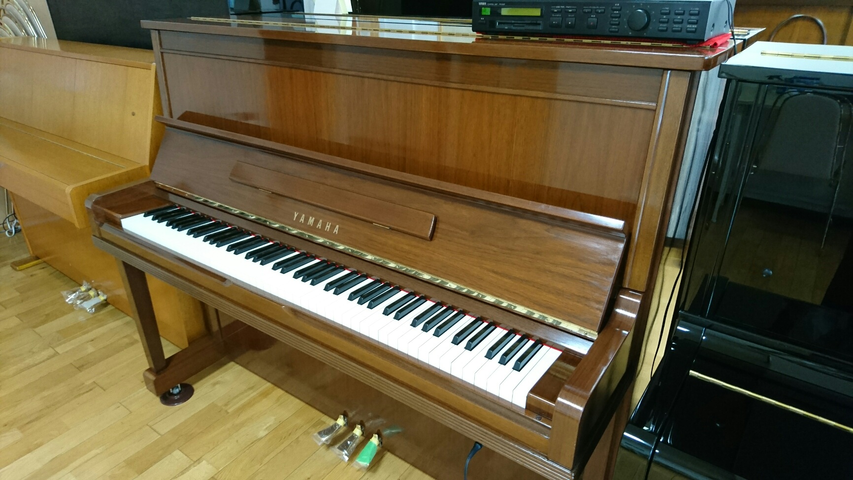 Yamaha Upright Piano U100Wn