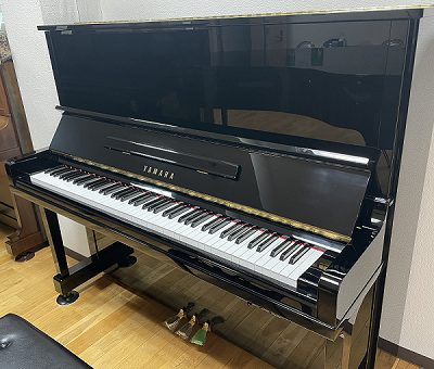 Yamaha Upright Piano U30Bl