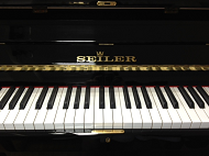 Seiler Upright Piano Ars Vivendi　ロゴ・鍵盤
